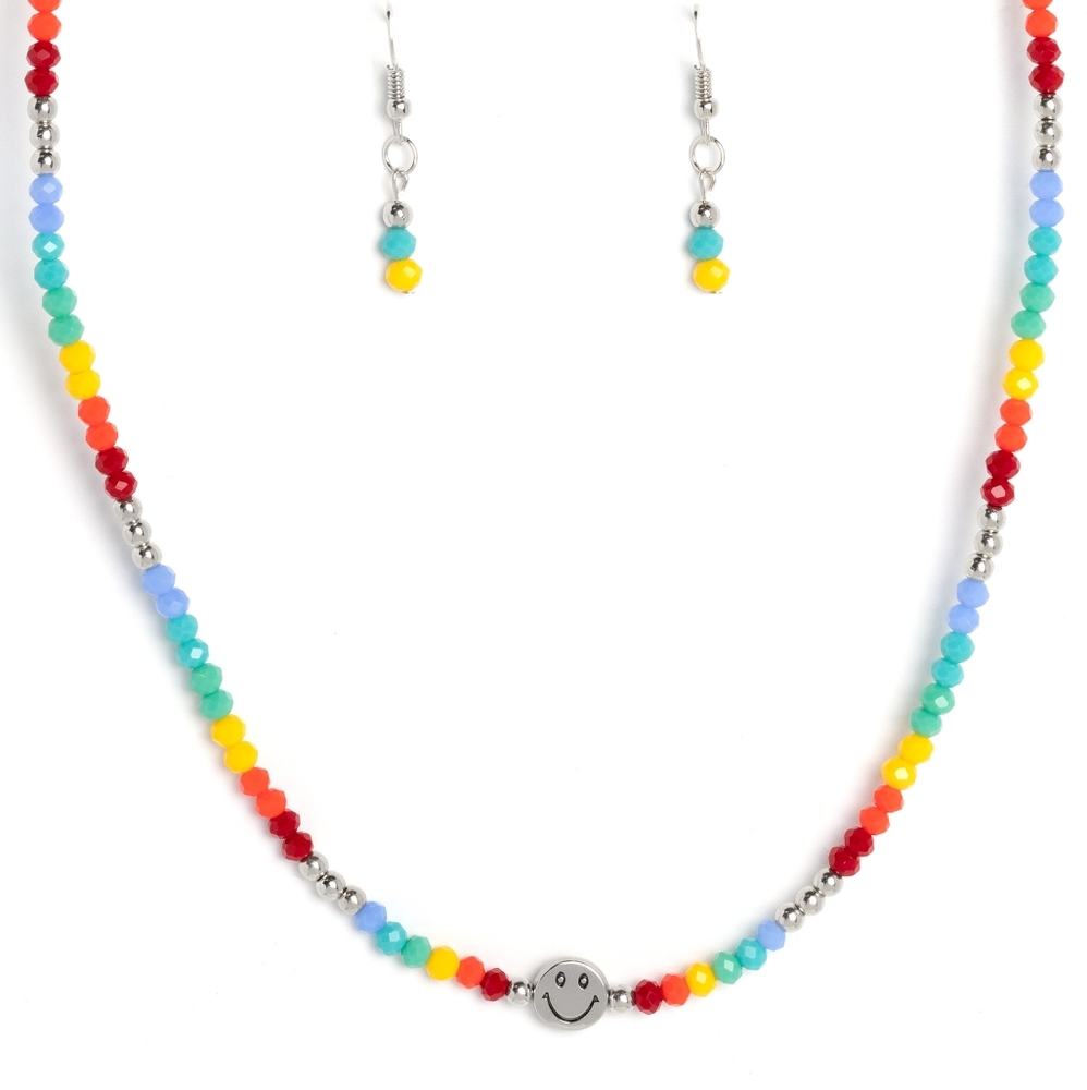 Multicolored necklace with a smile